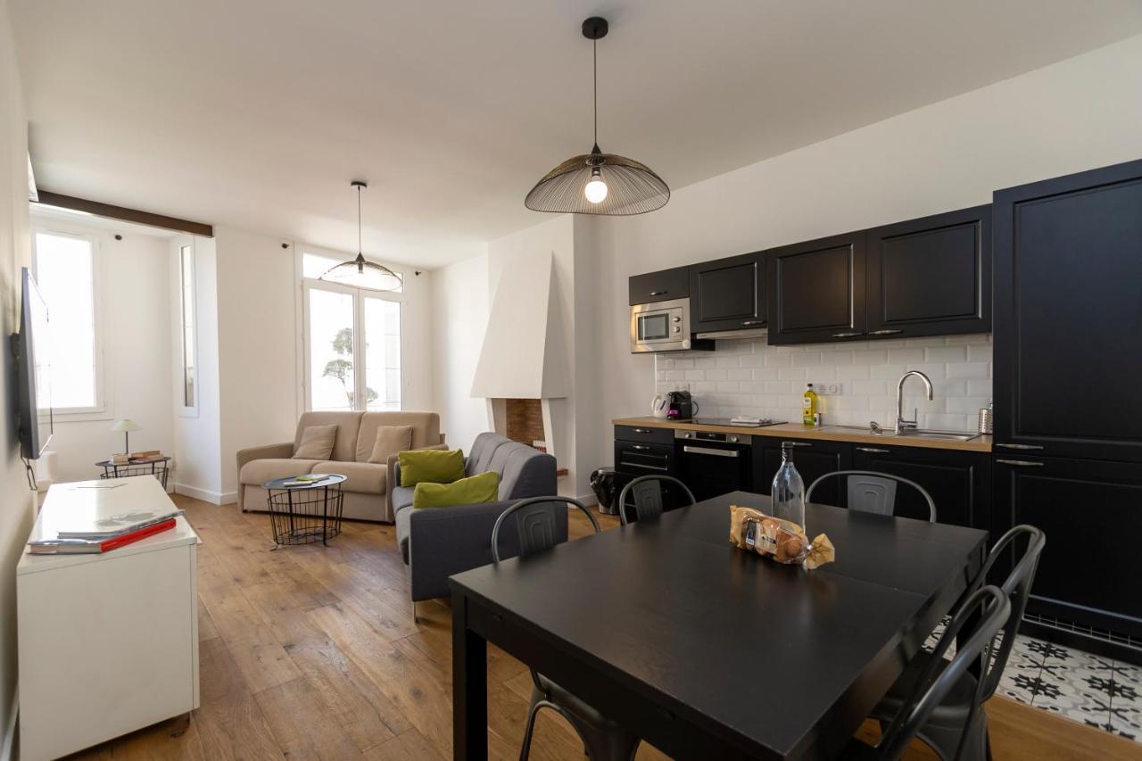 Les Suites R Bonaparte - Appartements De Standing Au Coeur De La Vieille Ville Pietonne アジャクシオ エクステリア 写真
