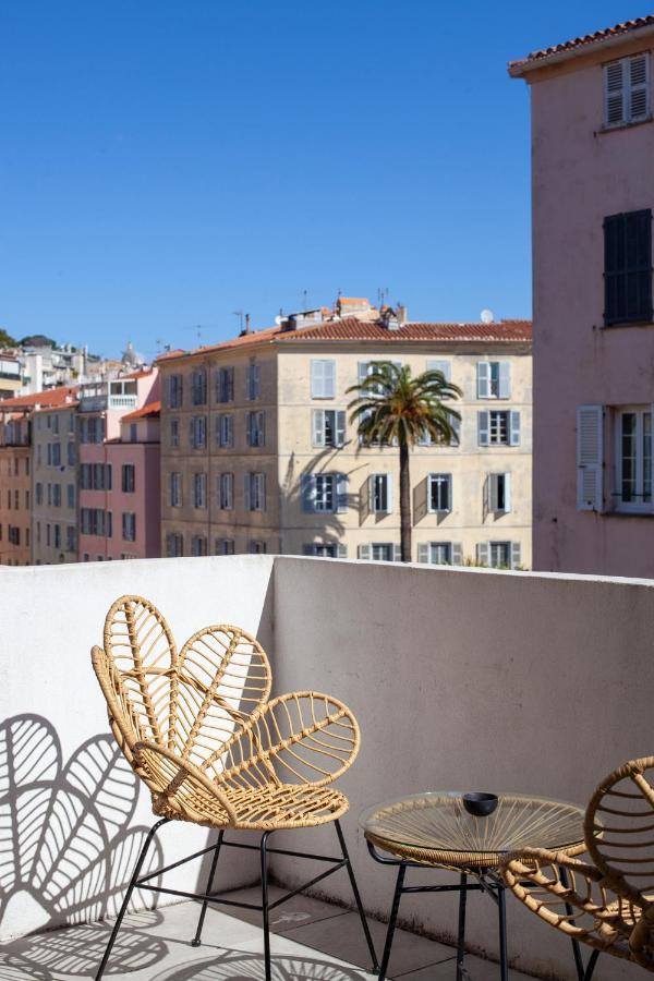 Les Suites R Bonaparte - Appartements De Standing Au Coeur De La Vieille Ville Pietonne アジャクシオ エクステリア 写真