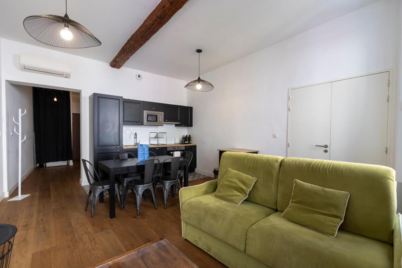 Les Suites R Bonaparte - Appartements De Standing Au Coeur De La Vieille Ville Pietonne アジャクシオ エクステリア 写真