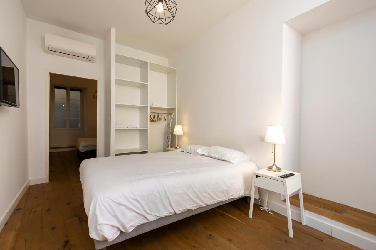 Les Suites R Bonaparte - Appartements De Standing Au Coeur De La Vieille Ville Pietonne アジャクシオ エクステリア 写真
