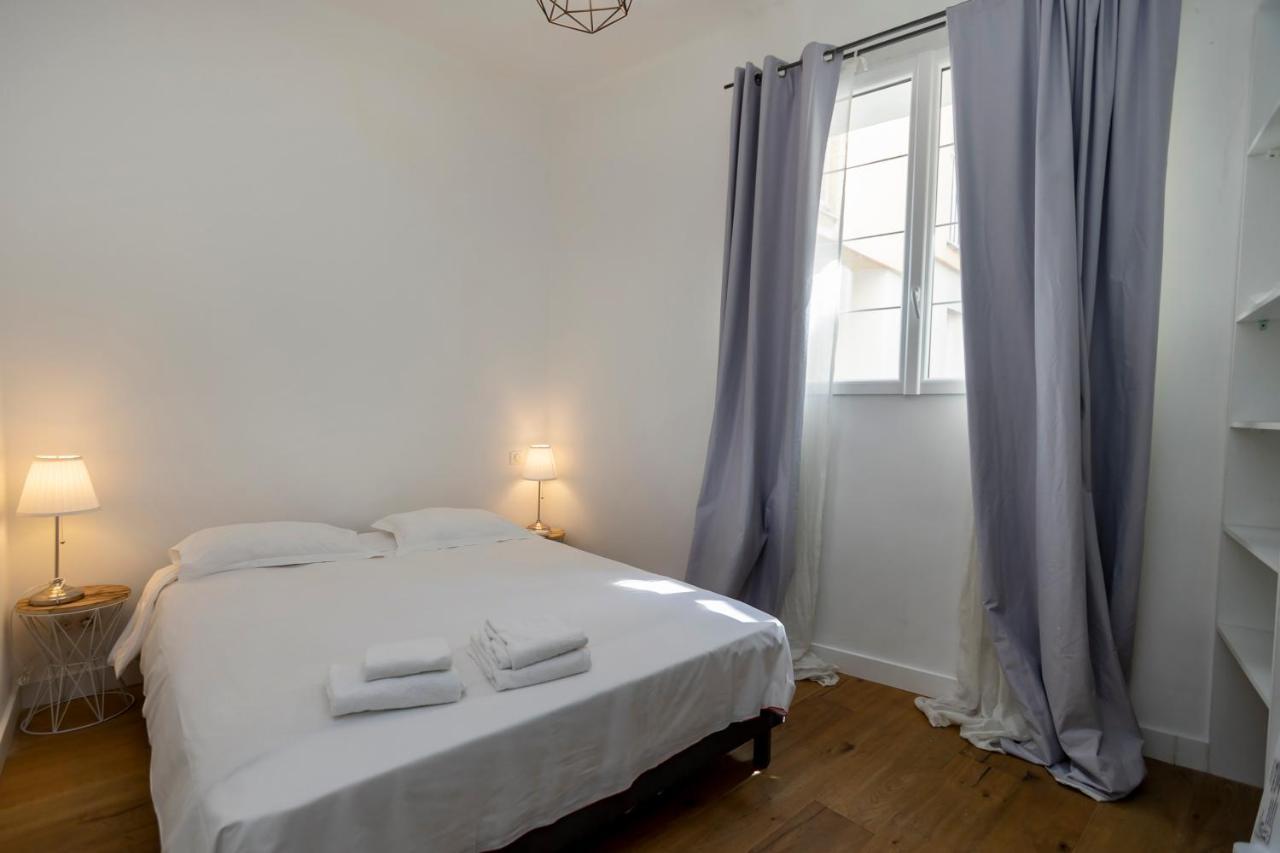 Les Suites R Bonaparte - Appartements De Standing Au Coeur De La Vieille Ville Pietonne アジャクシオ エクステリア 写真