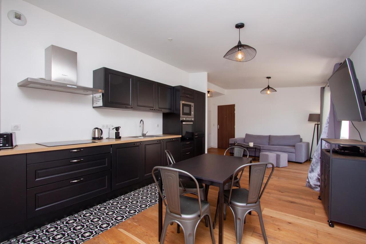 Les Suites R Bonaparte - Appartements De Standing Au Coeur De La Vieille Ville Pietonne アジャクシオ エクステリア 写真