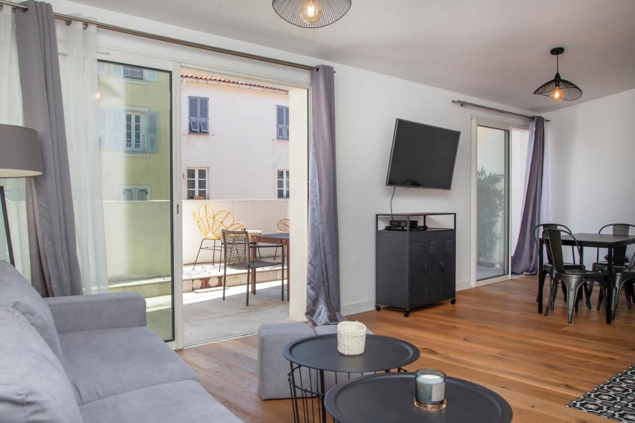 Les Suites R Bonaparte - Appartements De Standing Au Coeur De La Vieille Ville Pietonne アジャクシオ エクステリア 写真