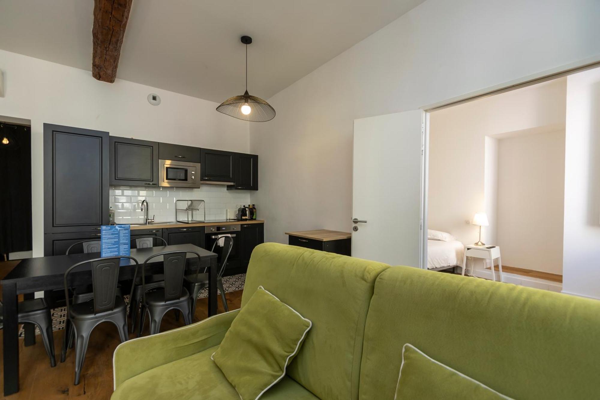Les Suites R Bonaparte - Appartements De Standing Au Coeur De La Vieille Ville Pietonne アジャクシオ エクステリア 写真